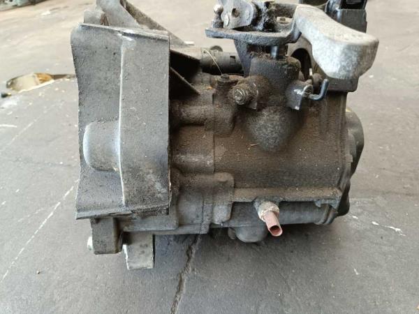 BOITE DE VITESSE MANUEL VW FOX 1.2 ESSENCE - Vue 5